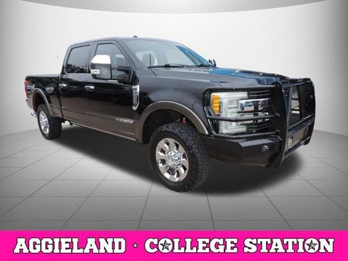 Used 2017 Ford F250 King Ranch w/ King Ranch Ultimate Package AWD/4WD image 3