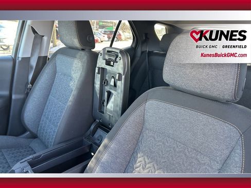 Used 2024 Chevrolet Equinox LT image 18