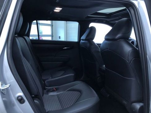 Certified 2025 Toyota Highlander XSE AWD/4WD image 20