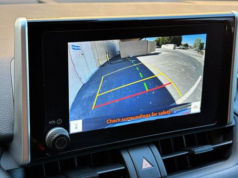 Used 2024 Toyota RAV4 LE image 16