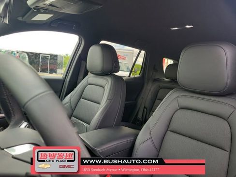 Used 2026 Chevrolet Equinox LT w/ Convenience Package II FWD image 18