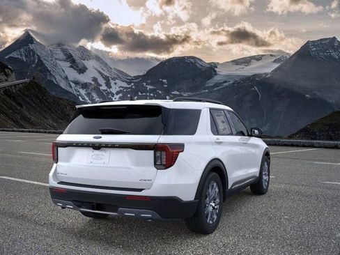 New 2025 Ford Explorer Active w/ Active Comfort Package image 8