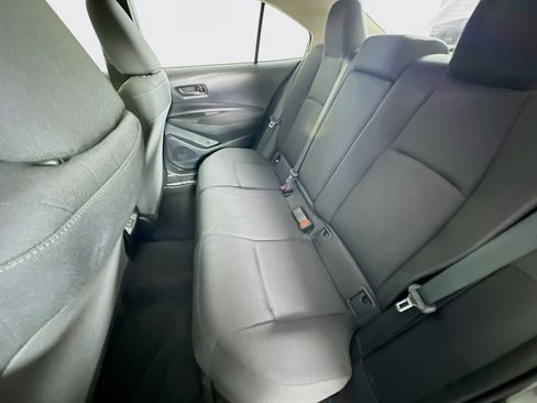 Used 2025 Toyota Corolla LE image 26