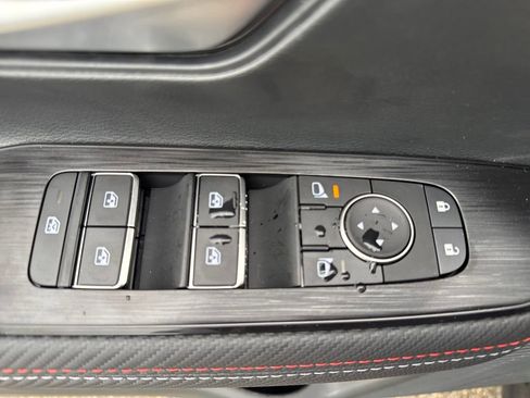 New 2026 Nissan Kicks SR image 19