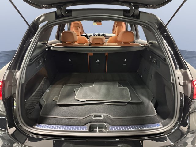 Certified 2025 Mercedes-Benz GLC 350e 4MATIC image 11