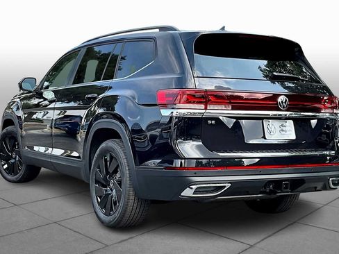 New 2026 Volkswagen Atlas SE FWD image 12