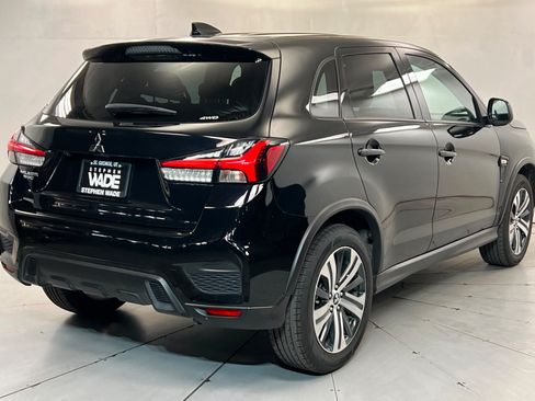 Used 2025 Mitsubishi Outlander Sport ES AWD/4WD image 6