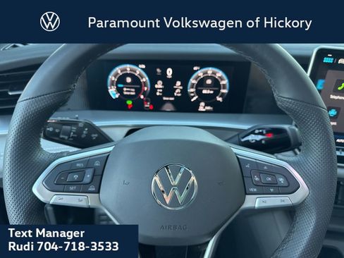 New 2026 Volkswagen Tiguan SE R-Line FWD image 31