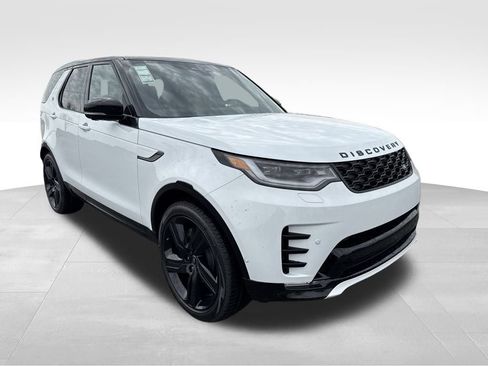 Used 2025 Land Rover Discovery Dynamic SE AWD/4WD image 6
