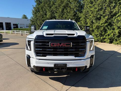 New 2026 GMC Sierra 2500 AT4 w/ AT4 Premium Plus Package AWD/4WD image 6
