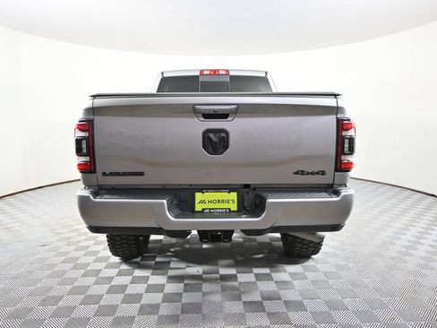 Used 2022 RAM 2500 Laramie w/ Night Edition AWD/4WD image 5