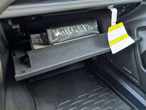 Certified 2025 Subaru Outback Limited XT w/ Popular Package #2 image 29