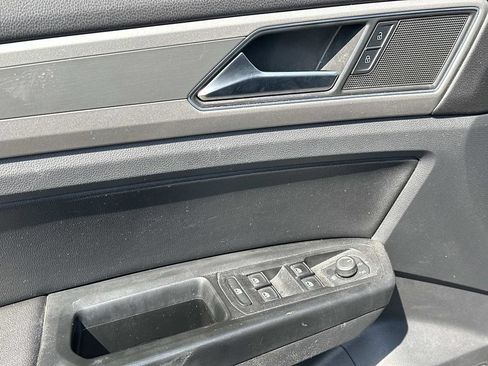 Used 2019 Volkswagen Atlas SE AWD/4WD image 15