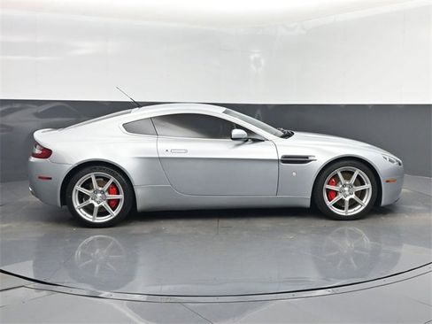 Used 2007 Aston Martin V8 Vantage Coupe image 28