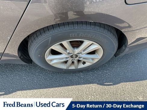 Used 2016 Hyundai Sonata SE FWD image 4