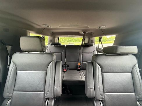 Used 2023 Chevrolet Suburban Z71 image 6