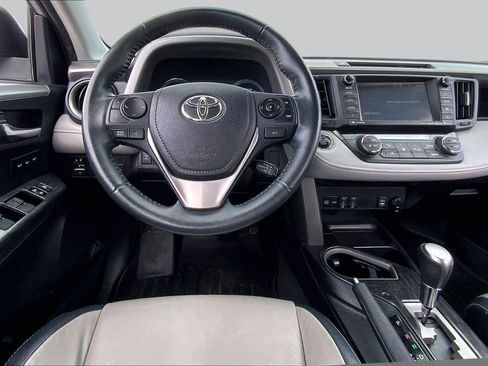 Used 2017 Toyota RAV4 Platinum AWD/4WD image 6