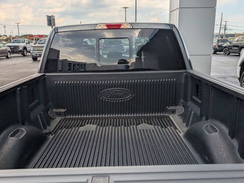 Used 2019 Ford F150 XLT w/ Equipment Group 302A Luxury AWD/4WD image 9