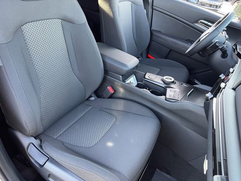 New 2026 Kia Sportage LX image 8