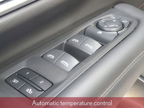 Used 2021 Chevrolet Tahoe Z71 image 14