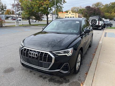 Used 2022 Audi Q3 2.0T Premium Plus w/ Premium Plus Package image 43
