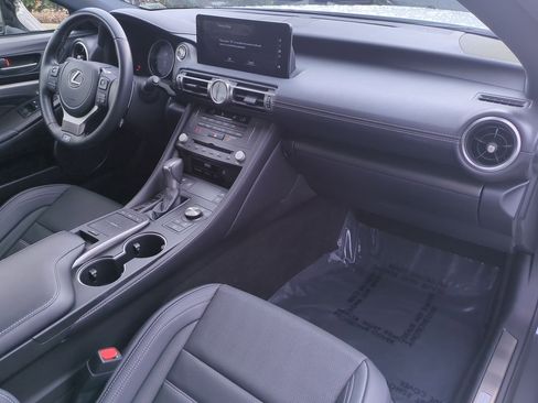 Certified 2024 Lexus RC 350 F Sport image 35