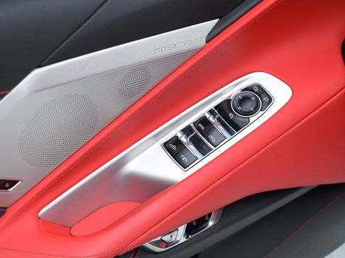 Used 2021 Chevrolet Corvette Stingray Preferred Conv w/ Z51 Performance Package RWD image 18