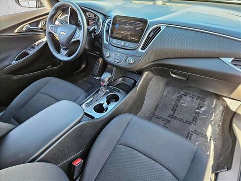 Certified 2025 Chevrolet Malibu RS image 26