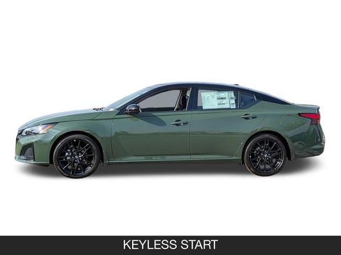 New 2026 Nissan Altima 2.5 SR FWD image 5