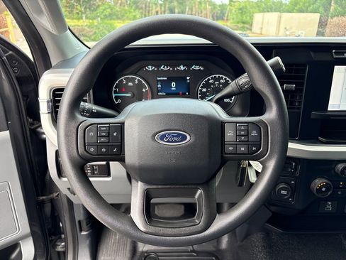Used 2023 Ford F350 XL AWD/4WD image 17