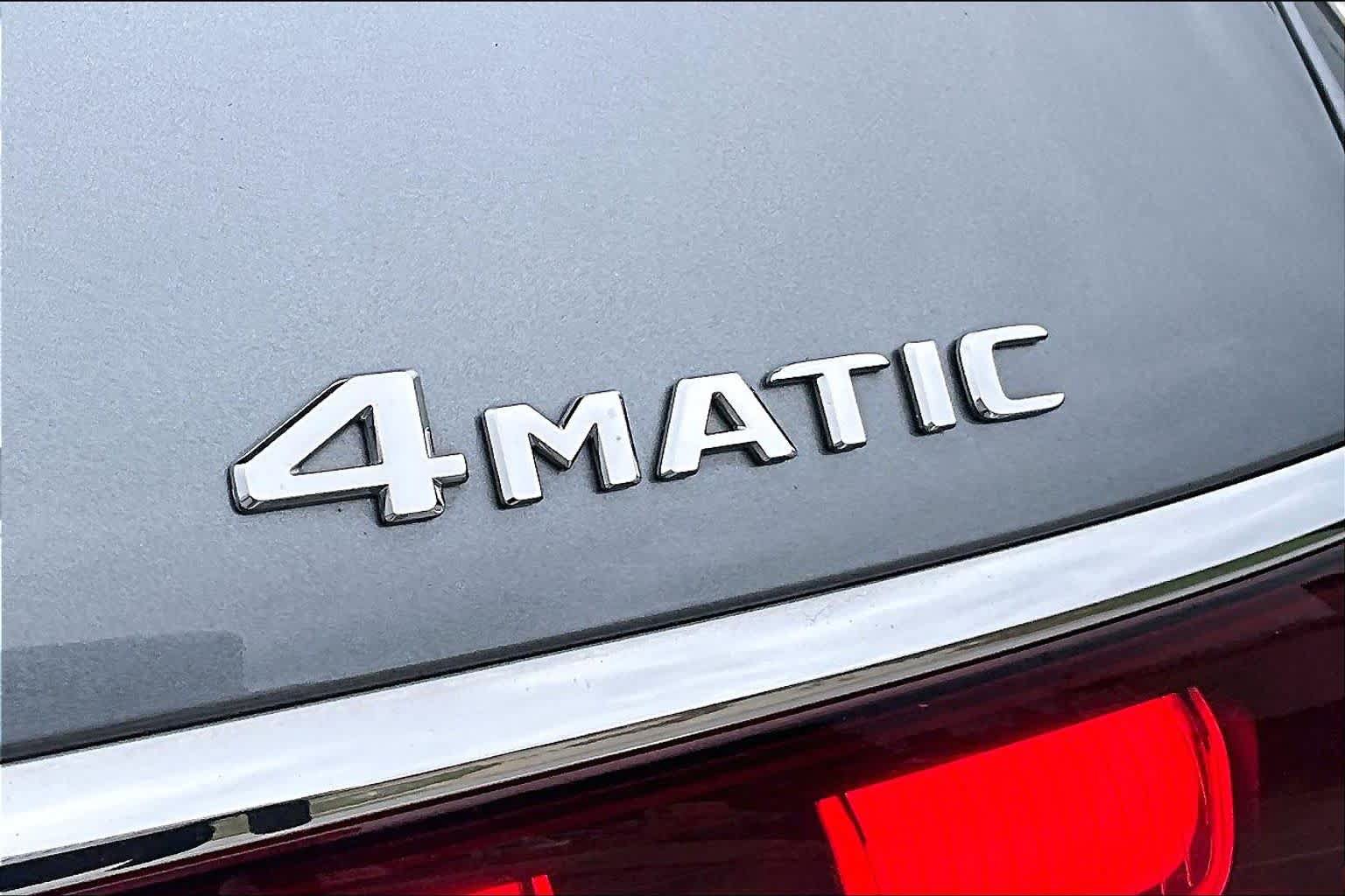 Used 2025 Mercedes-Benz GLS 450 4MATIC w/ AMG Line Exterior image 31