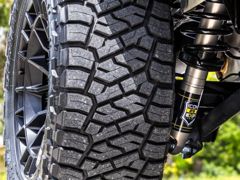 New 2025 Ford Bronco Badlands image 24