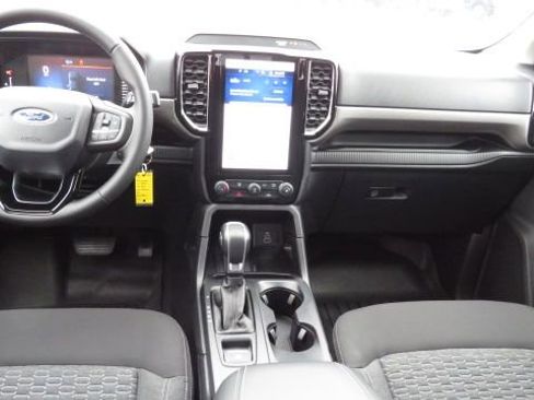 Used 2025 Ford Ranger XLT w/ FX4 Off-Road Package image 2