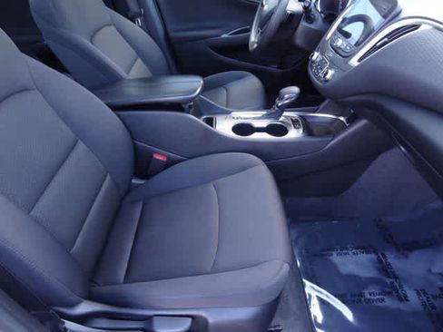 Used 2024 Chevrolet Malibu LT FWD image 12