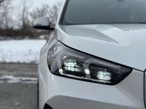 Used 2023 BMW X1 xDrive28i w/ Premium Package image 12