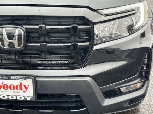 Used 2025 Honda Ridgeline Black Edition image 10