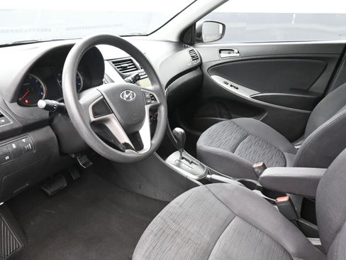 Used 2017 Hyundai Accent SE image 10