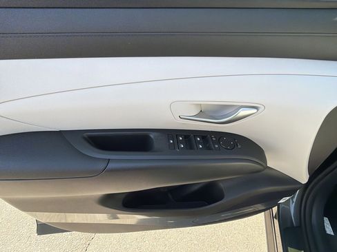 New 2026 Hyundai Tucson Blue SE image 15