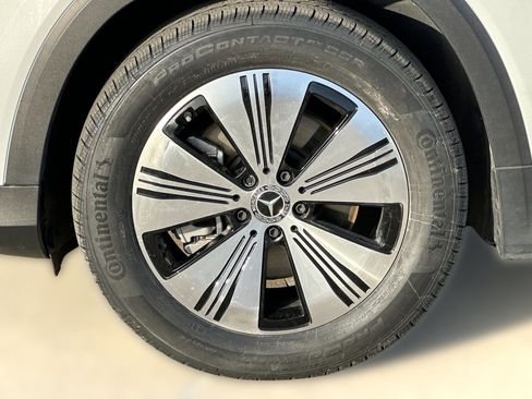 Certified 2023 Mercedes-Benz EQB 300 4MATIC image 10