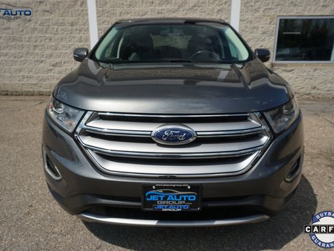 Used 2018 Ford Edge Titanium image 2