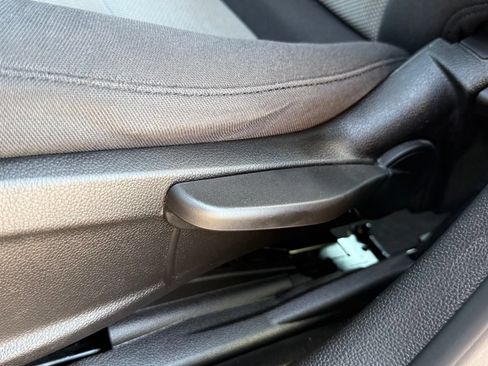 Used 2014 Chevrolet Cruze LS FWD image 14
