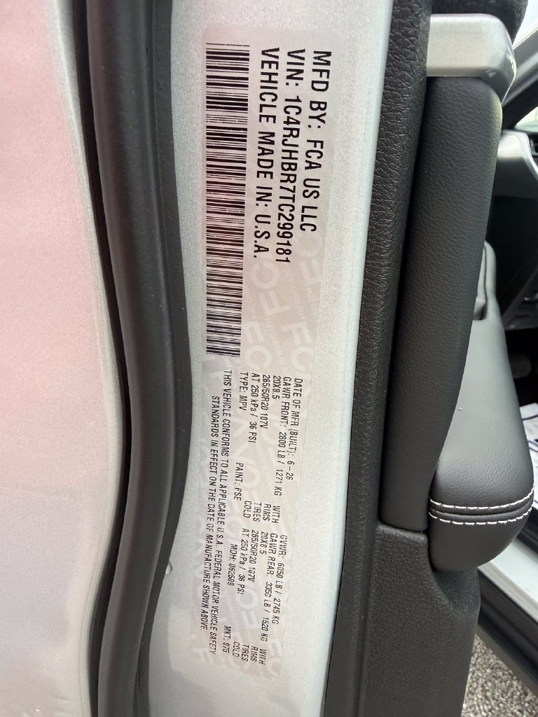 New 2026 Jeep Grand Cherokee Limited w/ Limited Altitude Package AWD/4WD image 25