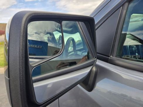 Used 2019 Chevrolet Silverado 1500 RST AWD/4WD image 37