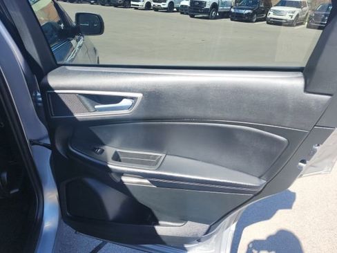 Used 2023 Ford Edge SEL w/ Convenience Package image 12