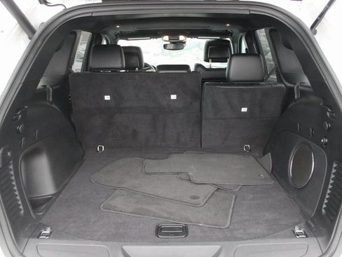 Used 2022 Jeep Grand Cherokee Laredo X image 25