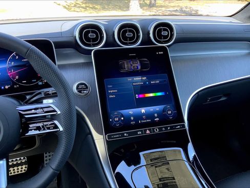 Certified 2025 Mercedes-Benz GLC 300 4MATIC image 6