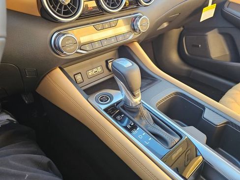 Used 2025 Nissan Sentra SV w/ SV Premium Package image 26