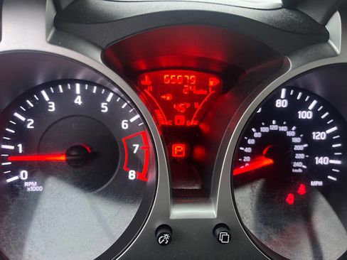 Used 2013 Nissan Juke S image 15