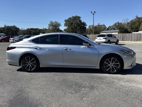 Used 2025 Lexus ES 350 350 w/ Premium Package image 6