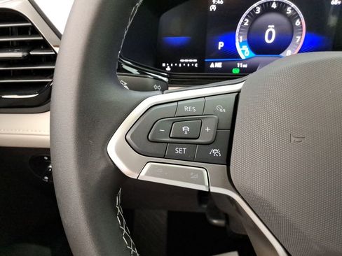 Used 2025 Volkswagen Taos S image 23